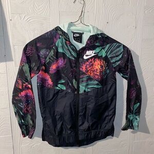 Girls Nike Wind Breaker Set